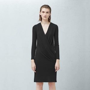 Brand New Mango dress
Size 2
Color: Dark Blue